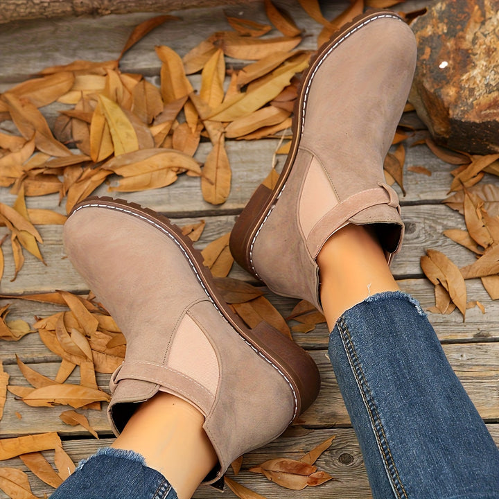 Britta | Women&