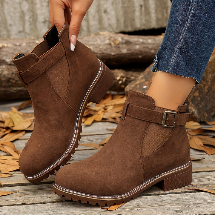 Britta | Women&