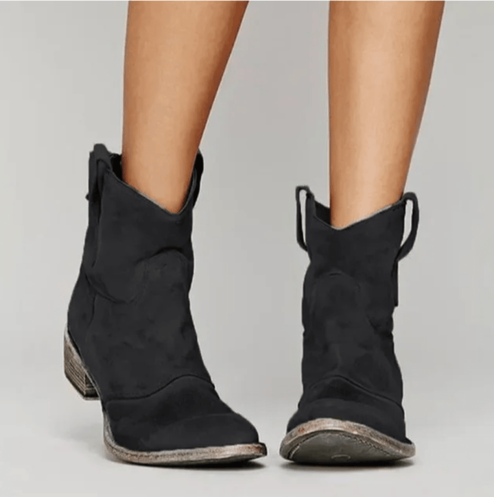 Britta | Women&