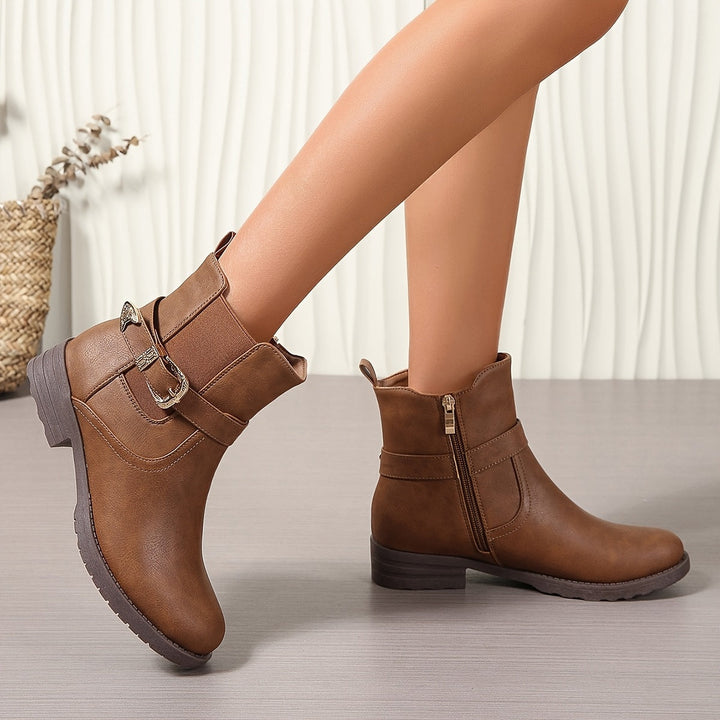 Britta | Women&