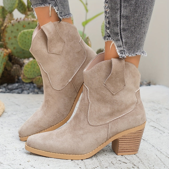 Britta | Women&