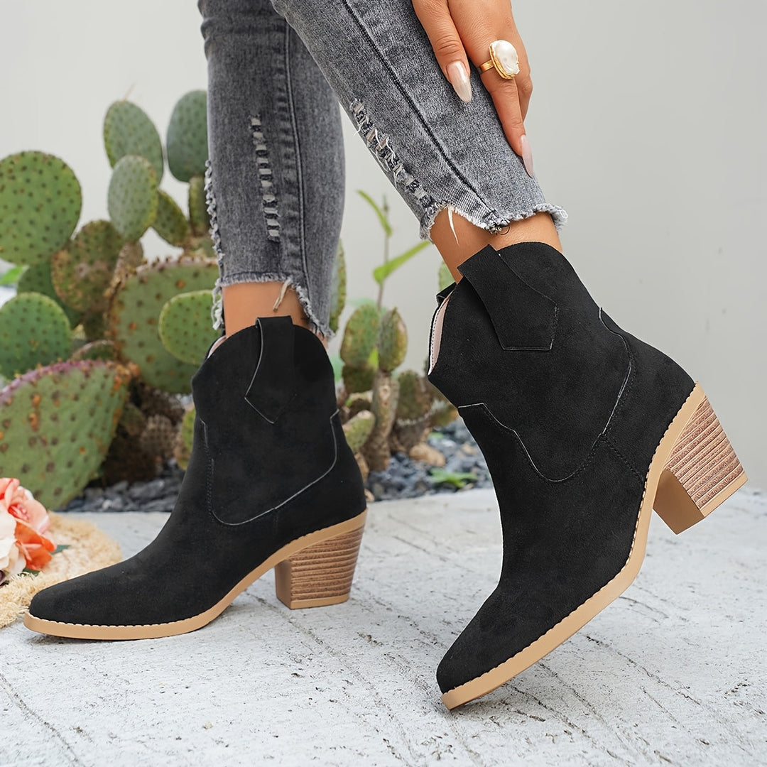 Britta | Women&