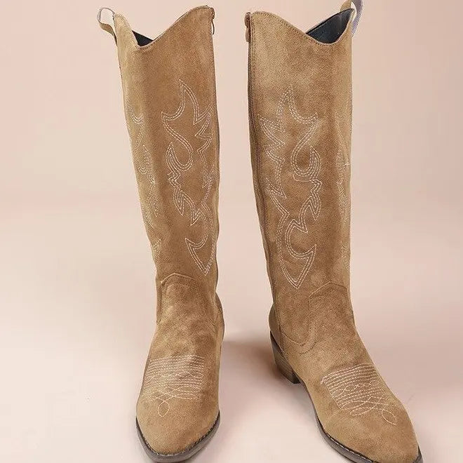 Calveth | Women&