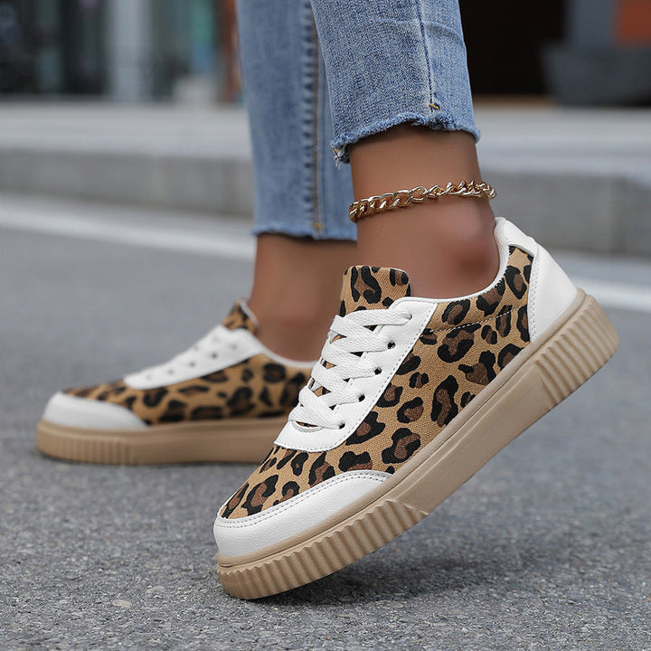 Calveth | Women&