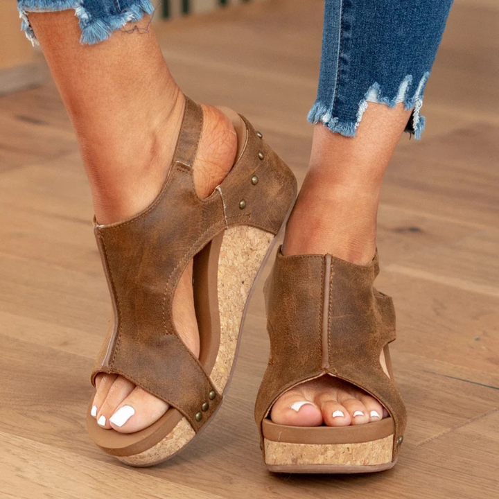 Celina | Women&