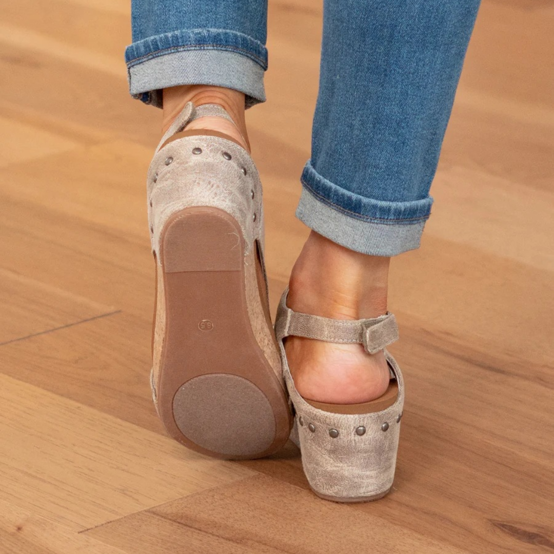 Celina | Women&