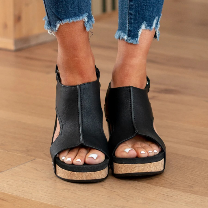 Celina | Women&