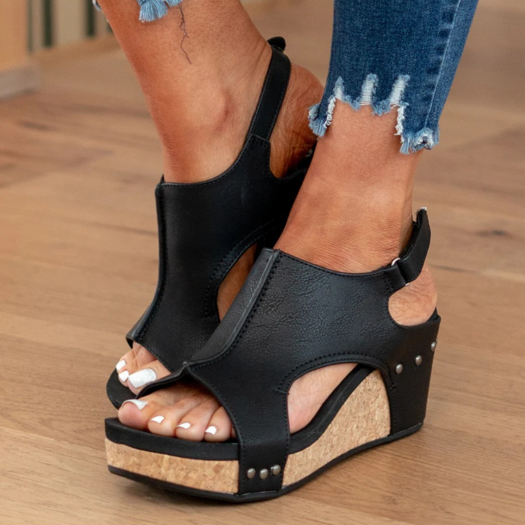 Celina | Women&