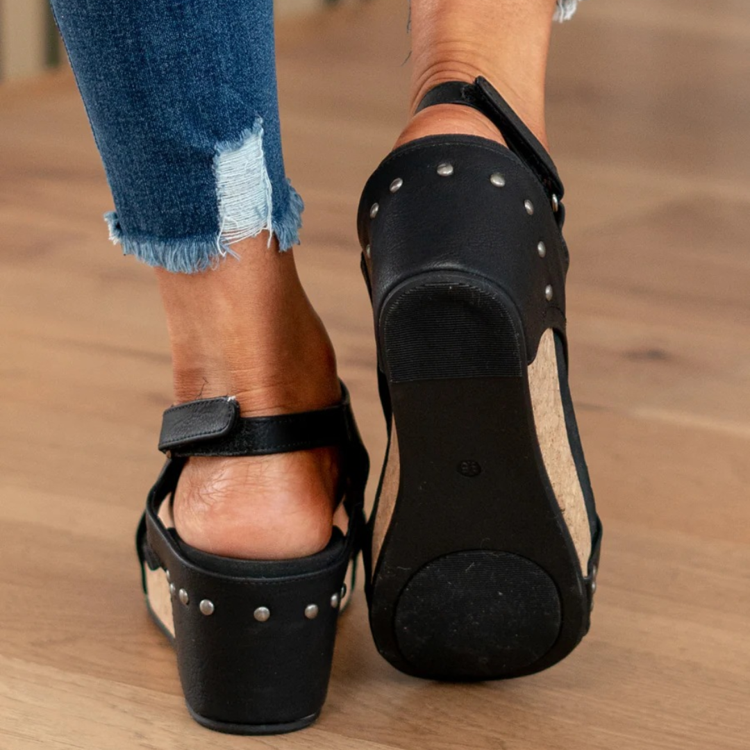 Celina | Women&
