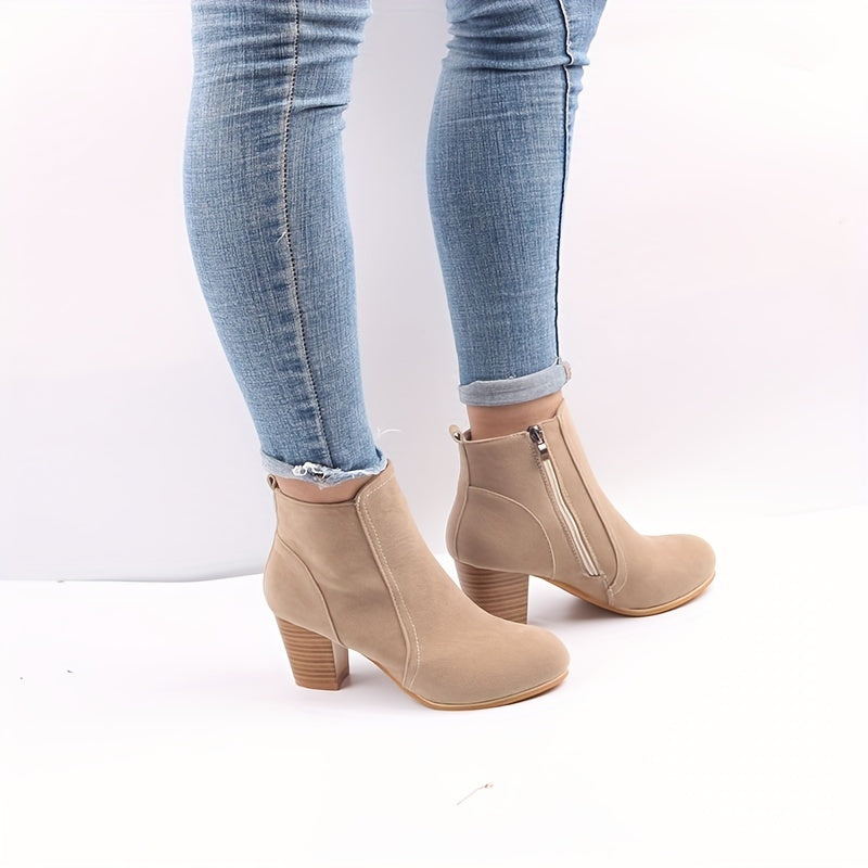Darcie | Women&