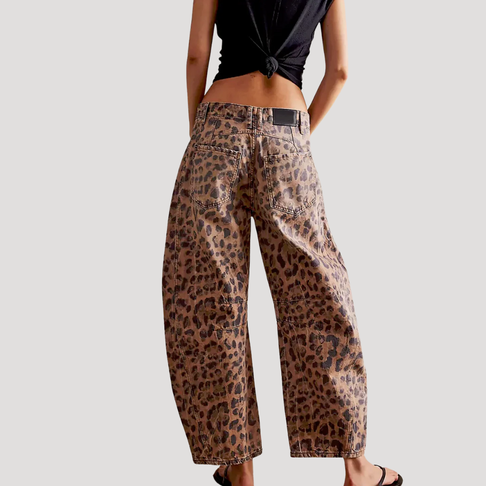 Daria | Women's Leopard Print Barrel Leg Jeans - Leopard - Image 2