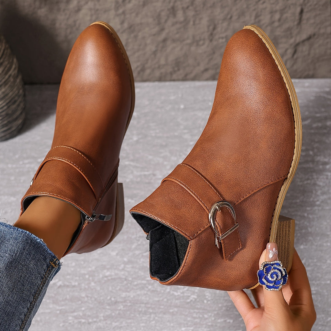 Delia | Women&