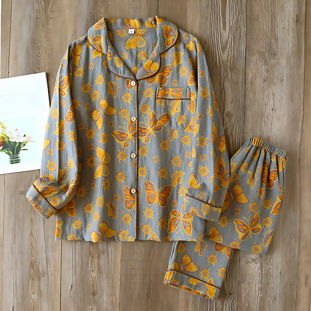 Delvara | Women's Knit Lounge Set Butterfly Print - Grey - Image 1