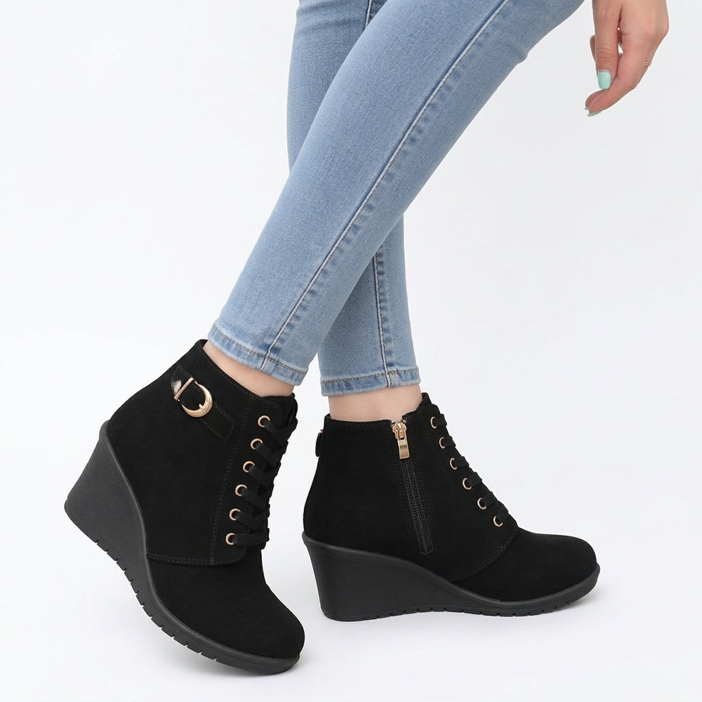 Delvorne | Women's Wedge Ankle Boots Lace-Up - Black - Image 2