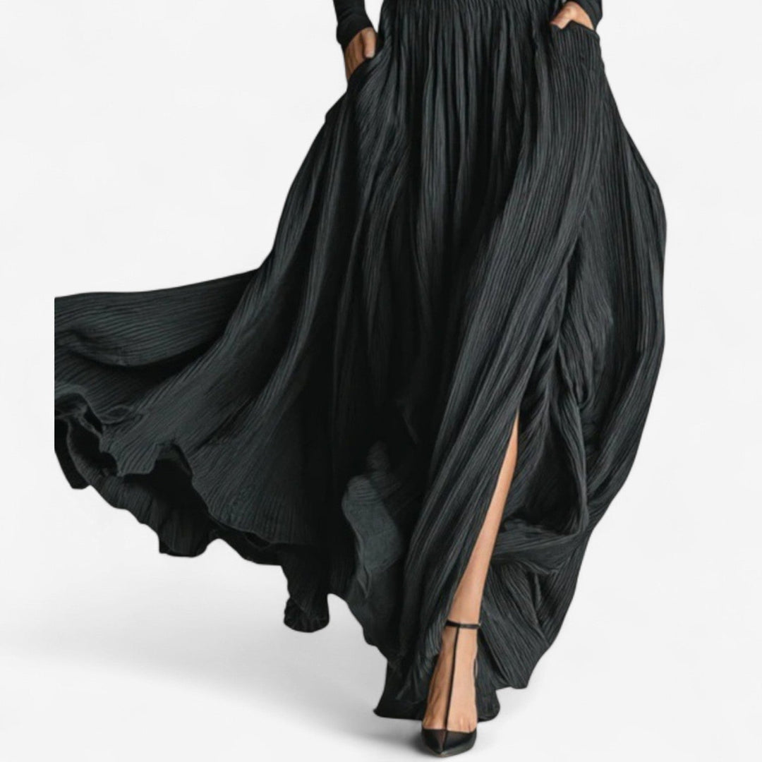 Emilia | Women&