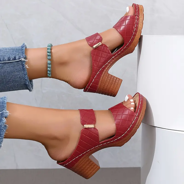 Isabeau | Women&