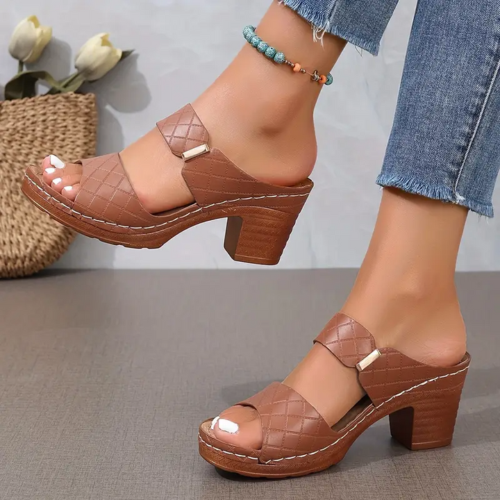 Isabeau | Women&