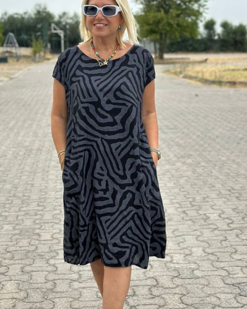 Lenara | Women's Round Neck Short Sleeve Printed Midi Dress - Image 2