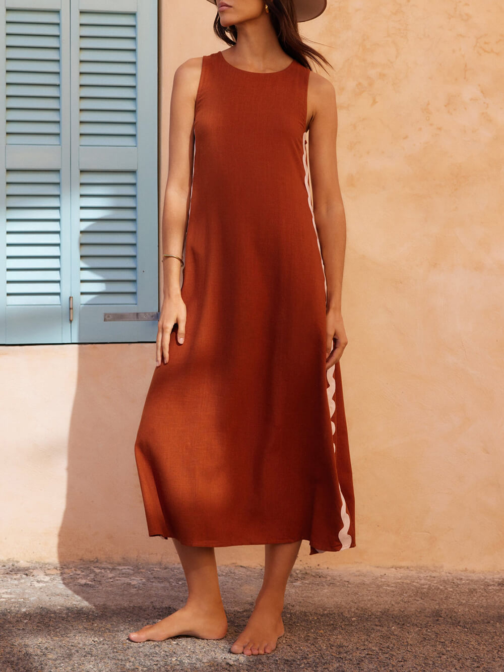 Lyralei | Women's Sleeveless Contrast Trim Midi Dress - Image 2