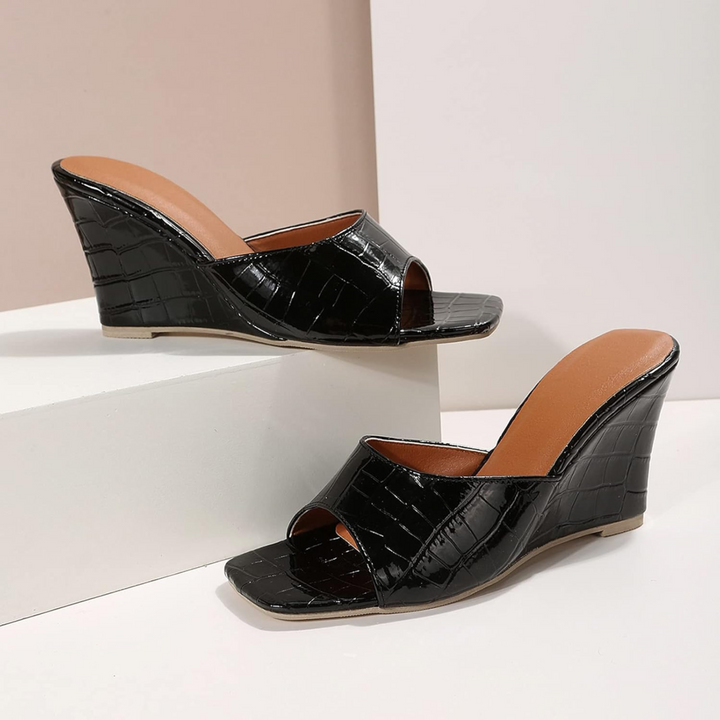 Naia | Women&