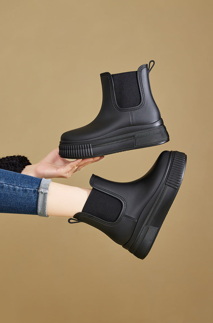 Naia | Women&