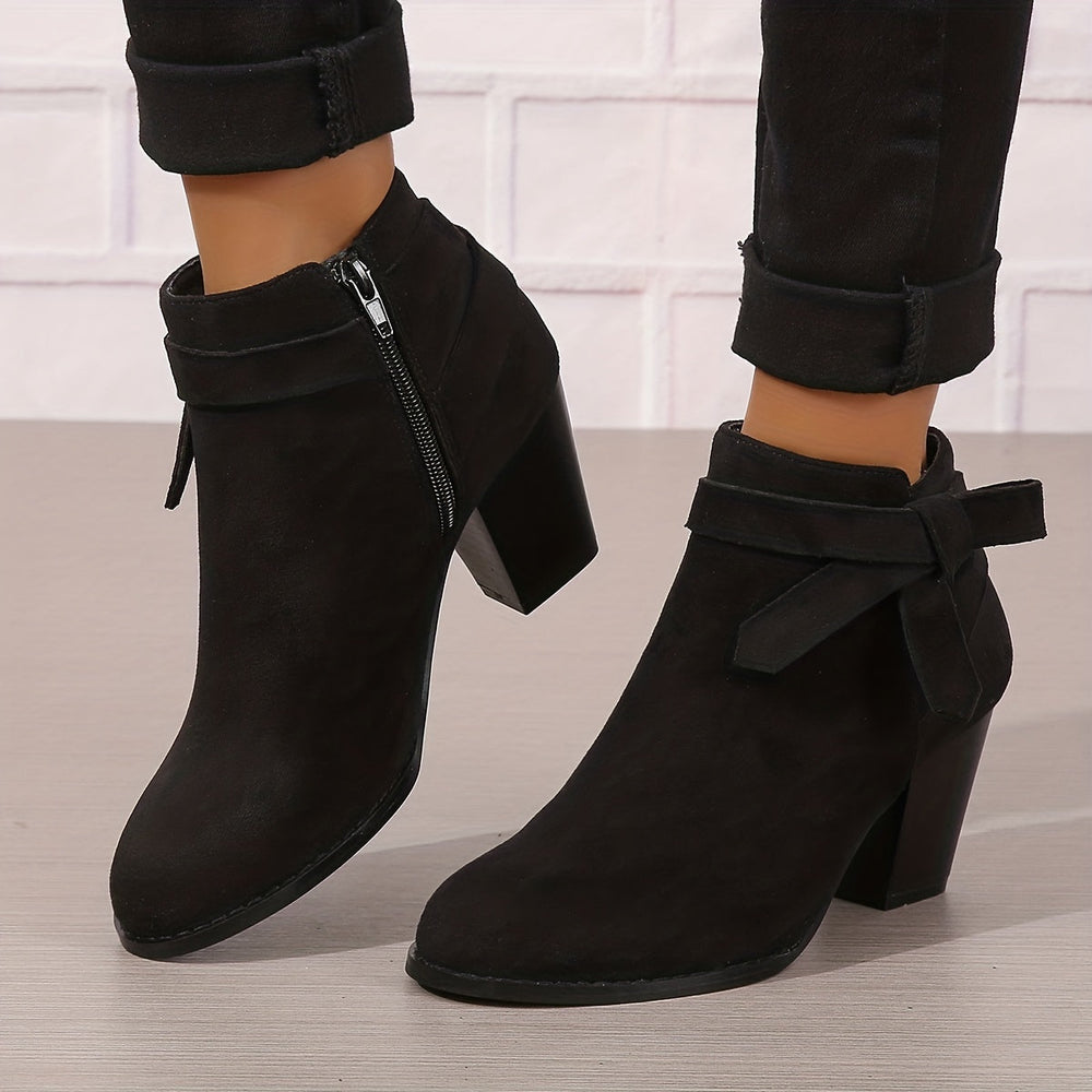 Nelvra | Women's Chelsea Ankle Boot with Block Heel - Black - Image 2