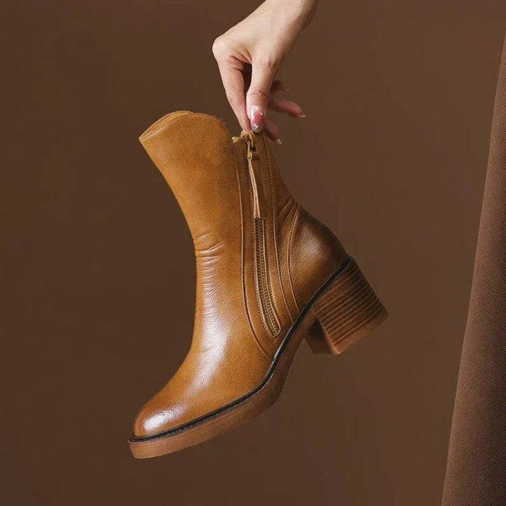 Nicolette | Women&