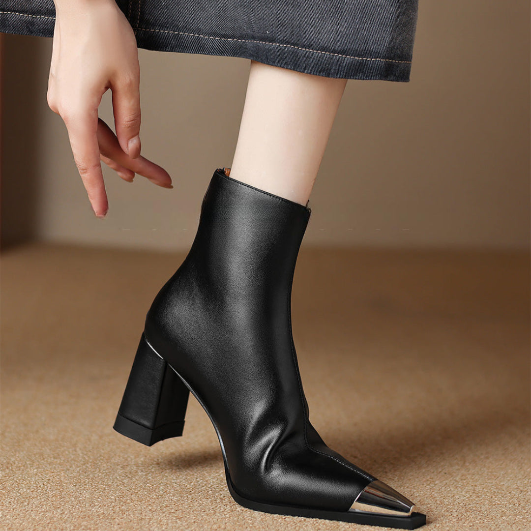 Raina | Women&