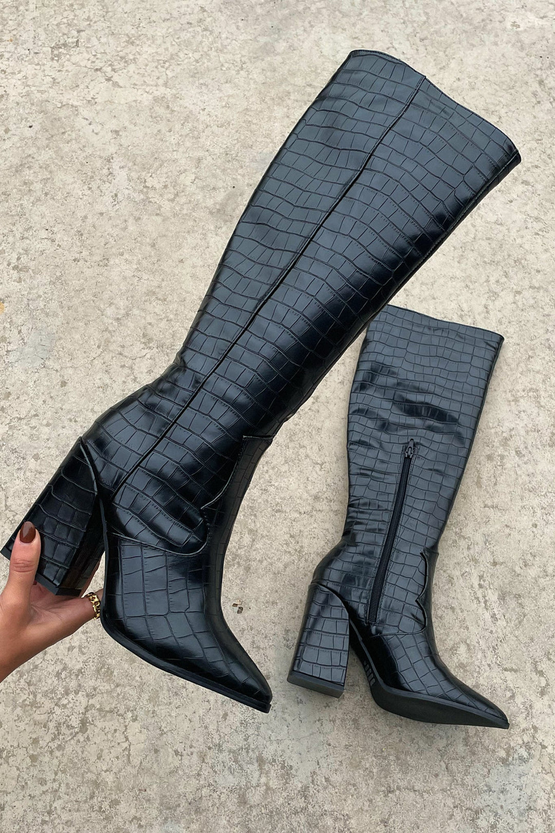 Thesswen | Women&