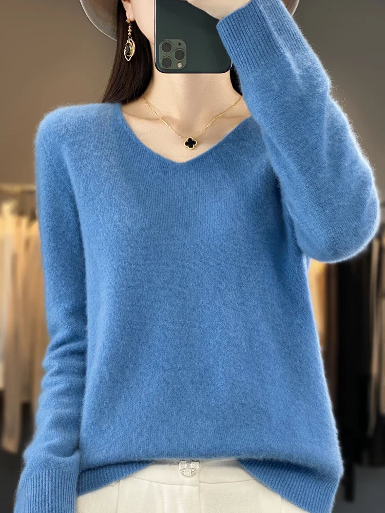 Vaelara | Women's Relaxed Fit Knit Jumper - Green - Image 2