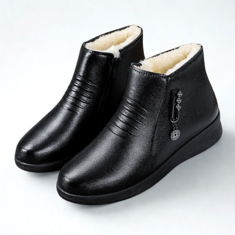 Vordaine | Women's Fur-Lined Chelsea Ankle Boots - Black - Image 1